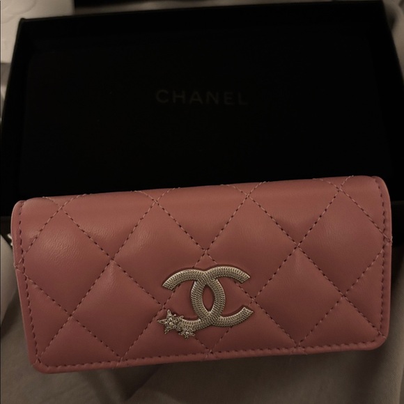 Chanel C Star card holder NWT - Picture 10 of 12